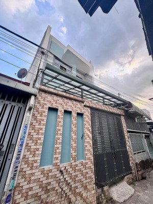 hơn 4 đồng - lê văn khương - ngang 5mx14m rộng rãi - nhà đẹp ở ngay đón tết