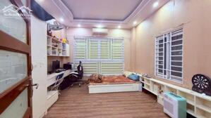 CHỈ 7.6 TỶ –PHẠM VĂN ĐỒNG – 10M NGÕ KINH DOANH – 31.5Mx5T – HÀNG XÓM BỘ CÔNG AN