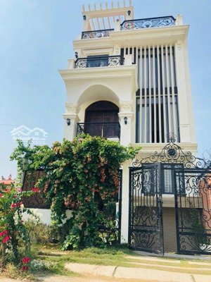 siêu hiếm biệt thự rẻ nhất thạnh mỹ lợi 7x19 hầm 4 tầng sân vườn tiểu cảnh, siêu đẹp