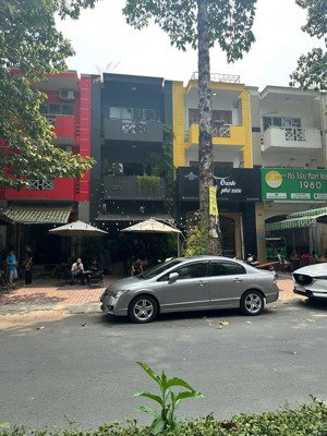 siêu vị trí mặt tiền nguyễn quý đức ngay song hành quận 2, 5 x 20m, ctxd hầm 5 tầng, chủ thiện chí