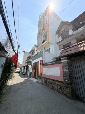 nhà 5 tầng, 16 phòng (doanh thu 900tr/th) - 5x17m, full nội thất, gần ngã 3 tân sơn & quang trung