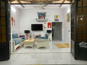 b.án n.hà cấp 4 vị trí đẹp, tiện ích đầy đủ phường tân phú -- q9 -- giá 5.3 tỷ