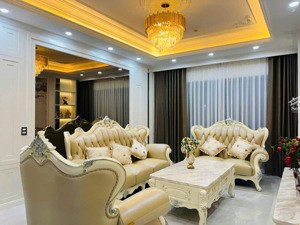 cực đẹp. nhà nguyễn công hoan. ngõ thông, 4 chỗ đỗ sát nhà, ra phố 1 phút, xây mới, tm, 46m2*6t