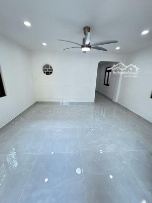 bán nhà hxh thích quảng đức, sát phan xích long, ngang 4,3m,4pn, nhỉnh 6 tỷ