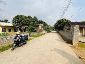 bán đất tại hưng đạo,quốc oai,hà nội,24 triệu / m2, 400m2.đường thông, rộng sát đông la, yên nghĩa