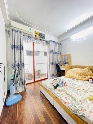 nhanh! nhà tu hoàng, thu 35 tr/tháng, 37m2*5t*7 phòng, dân xây mới, ở ngay, gần ô tô, sổ đẹp