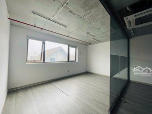 cho thuê nhà 3 tầng phù hợp làm văn phòng tại hải châu , dtsd :750m2 , ngang :10m , full điều hoà
