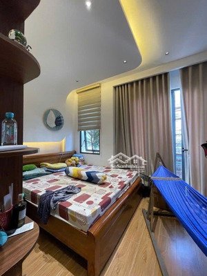 nhà 4 tầng, hẻm 8m trường chinh, chỉ 8x tỷ