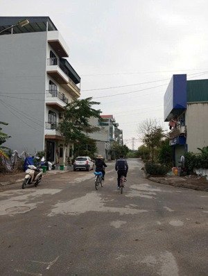 chính chủ bán nhà dân xây phú lương, ôtô kinh doanh vỉa hè dt 50m2 , 4tầng, mt 4,2m 11ty