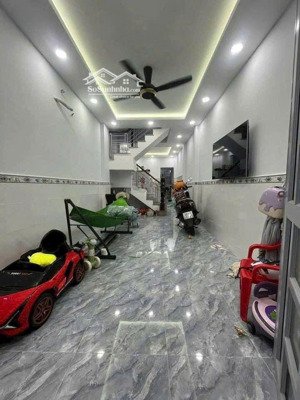 hạ giá gấp 100 triệu chỉ còn 1,5 tỷ (còn bớt) bán nhà shc - gần chợ hóc môn - hẻm oto