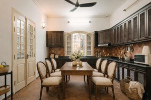 cho thuê biệt thự 5 tầng - 100m - 2 mặt ngõ tại nghi tàm tây hồ. 5 ngủ có bể bơi