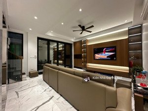 siêu phẩm! phố cát linh - 50m2 7 tầng thang máy - nhà mới đẹp lô góc thoáng sáng - hiếm nhà bán!