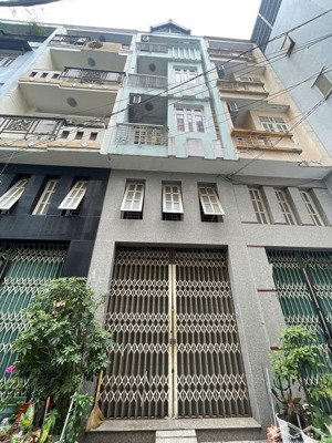 hẻm cách mạng tháng tám- diện tích (3m x 10m)- hiện trạng: 5 tầng giá 5.85 tỷ