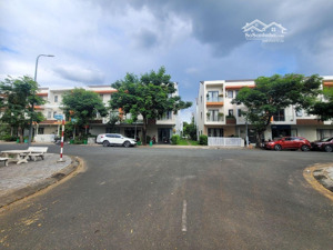 bán nhà kdc riverpark đồng bộ gần liên phường, đỗ xuân hợp 10-15 tỷ. lh 