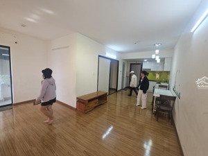 chính chủ cho thuê flora anh đào 7,5tr 1pn+; 1wc nhà mới đẹp cao cấp