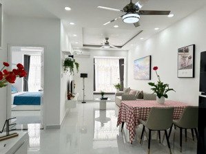 cần bán sky garden 2, pmh,q7, 71m, 2pn, 2wc, 5ty750, nhà mới đẹp, khu an ninh, thân thiện