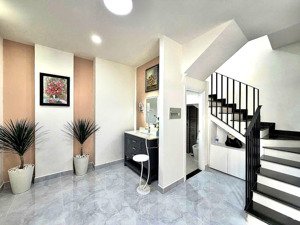 bán nhà pn trệt lê văn duyệt ngay cầu bông sát quận 1- hxh 1 sẹc, 35m2 5 tầng btct ngang 5m hơn 6ty