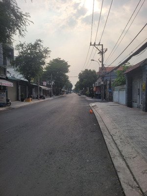 bán đất tặng nhà 2 tầng, mtkd 140m, ngang hiếm 7m, tt tam phú, thủ đức, chỉ nhỉnh 9 tỷ.