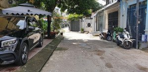 nhà 4 tầng, khu vip bùi minh trực q8, xe hơi đậu cửa thoải mái, ngang 4.5 x 11m, chỉ 9.x tỷ.