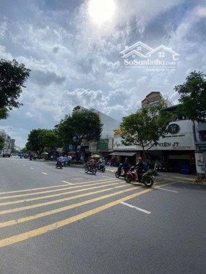 duy nhất chỉ 1. mt 6.5m điện biên phủ - nở hậu. dà 32 cn 245m2. cấp 4. hđt: 200tr. giá 51.3 tỷ