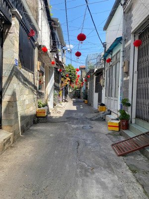 nhà 2 tầng 3pn, gần gigamall phạm văn đồng, 62m2(4.5x13.8), sổ riêng hiệp bình chánh, chỉ 3.6 tỷ tl