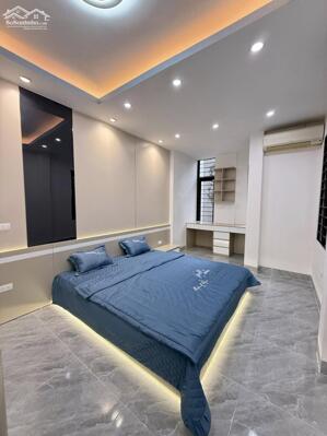 Nhà đẹp đầy đủ nội thất ở ngay Phú Mỹ 36m2, 5T, giá tốt