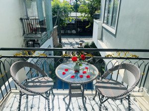 bán căn villa đường lí thái tổ dt 194m villa trí kính doanh sầm uất