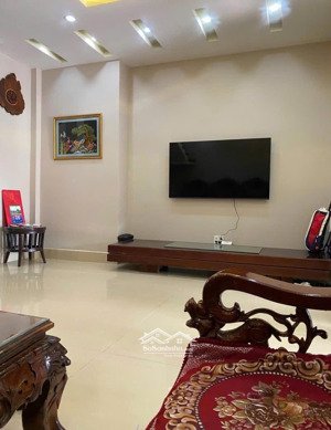 ngộp bán nhà mặt phố tại đường mê linh, phường 9, đà lạt ngay học viện lục quân, 8,5 tỷ, 110m2