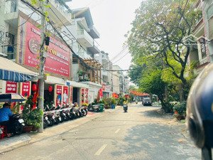 rẻ nhất himlam linh chiểu
nhà mặt tiền 3 tầng - thu nhập 18 triệu/tháng - đối diện công viên