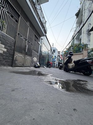 nhà mới - full nội thất, xách vali vào ở ngay, 3 tầng, 2pn, giá bán 3,99 tỷ