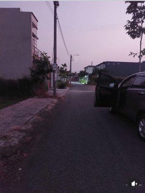 đất nền đã có sổ, tiện xây mới