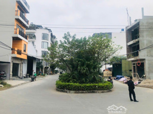 đất đấu giá trũng cụm khu công nghiệp lai xá hoài đức mặt đường đôi 20m