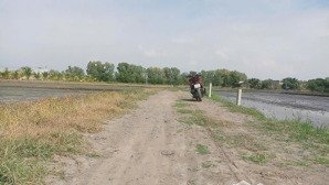 bán đất thổ cư tl9 sát bên cát tương phú sinh giá rẻ, sổ hồng 550 triệu/ nền