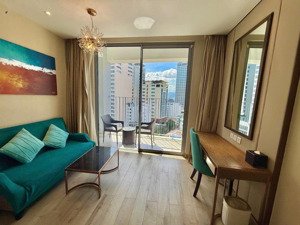 giá bán trước tết 2tỷ050 cần bán nhanh căn studio panorama nha trang view phố ban công rộng căn