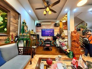 ô tô đỗ cửa phố đại la, nhà mới tinh, chủ tặng full nt xịn, lô góc, 2 thoáng.thang máy xịn, 51m*6t