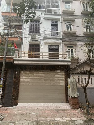 cho thuê nhà liền kề ngay làng việt kiều châu âu khu đô thị mỗ lao, hà đông. dt 90m2x5t, 23tr/th