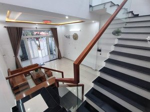 nhà 2 tầng mới đường 10m5 ngũ hành sơn giá chỉ 6,95 tỷ