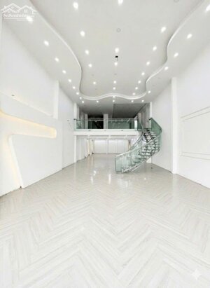 Cho thuê nhà mặt tiền 3/2 cần thơ ngang trên 7m giá 50 triệu