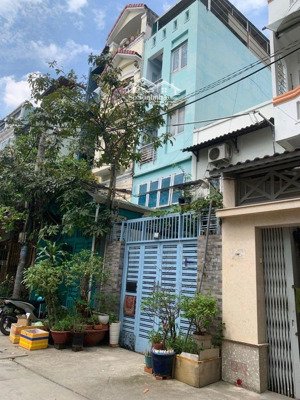 quận 5 - 4 tầng. hẻm xe hơi quay đầu. ra trần hưng đạo, võ văn kiệt, chợ an đông. bệnh viện an bình