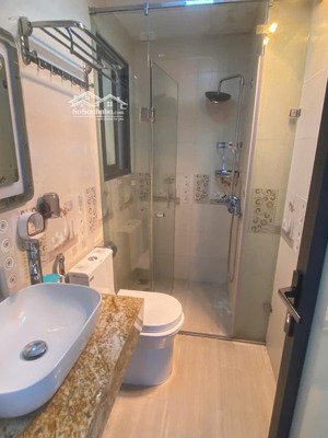 cho thuê apartment tại trích sài, tây hồ full thất cao cấp. ban công view toàn mặt hồ tây. chỉ 7 tr
