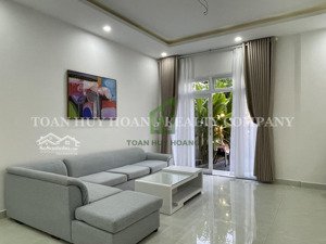 biệt thự 4 phòng ngủ hiện đại ở phúc lộc viên - v0565