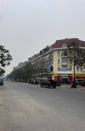 chính chủ bán liền kề phú lương 90m, trục chính đường lớn 30m, mặt tiền rộng 7.2m, mtg .