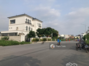 đất tái định cư của dân mặt đường 25m trong dự án đồng bồ (e85) lh 