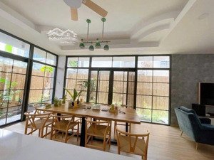 bán nhà khánh hội cạnh cầu kênh tẻ 70m2 4 tầng 5pn ngang 7 dài 10m giá 9 tỷ tl