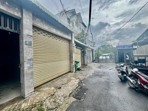 bán nhà đ. tam châu, tam bình thủ đức. dt 170m2 rộng 5,6x31m. giá nhỉnh 8 tỷ