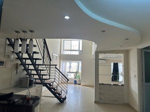cần bán duplex sky garden 1, pmh, q7, 121m2, 7tỷ, 3pn 2wc, nội thất cơ bản, khu an ninh, thân thiện