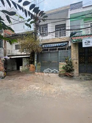 hẻm 5m giáp tân hoà đông-4x17m hiện trạng cấp 4 tiện xây mới 4 tấm bao đẹp,giá chỉ bằng mua đất