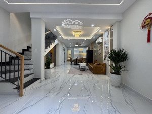 bán nhà mới xây - 60m2 (4.7x13m) - gần hàng xanh - hxh cách 5 bước - 3pn ở liền - hơn 6 tỷ tl