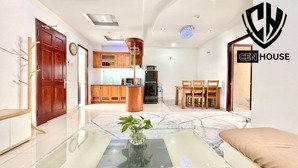 chính chủ cho thuê chdv cao cấp 2pn 3wc balcony 100m2 ngay bến thành giá hạt dẻ. hỗ trợ giữ qua tết