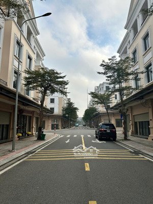 bán căn shophouse vin đông hà - mặt tiền phố chợ đêm 6m